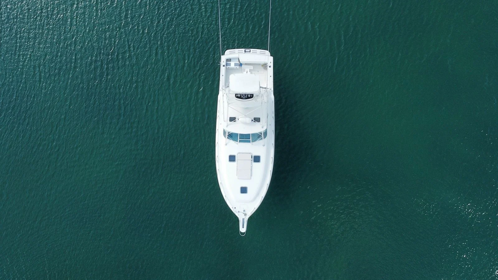 Hatteras 43, photo 2