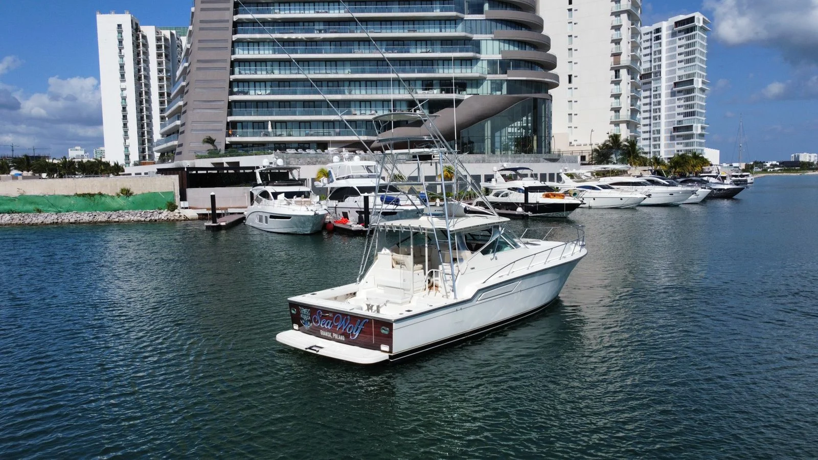Hatteras 43, photo 11